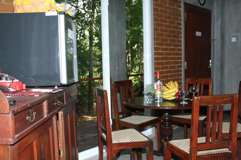 Villa Executive Residency Retreat Hikkaduwa Esterno foto